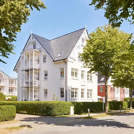 Inken W 3 Apartment